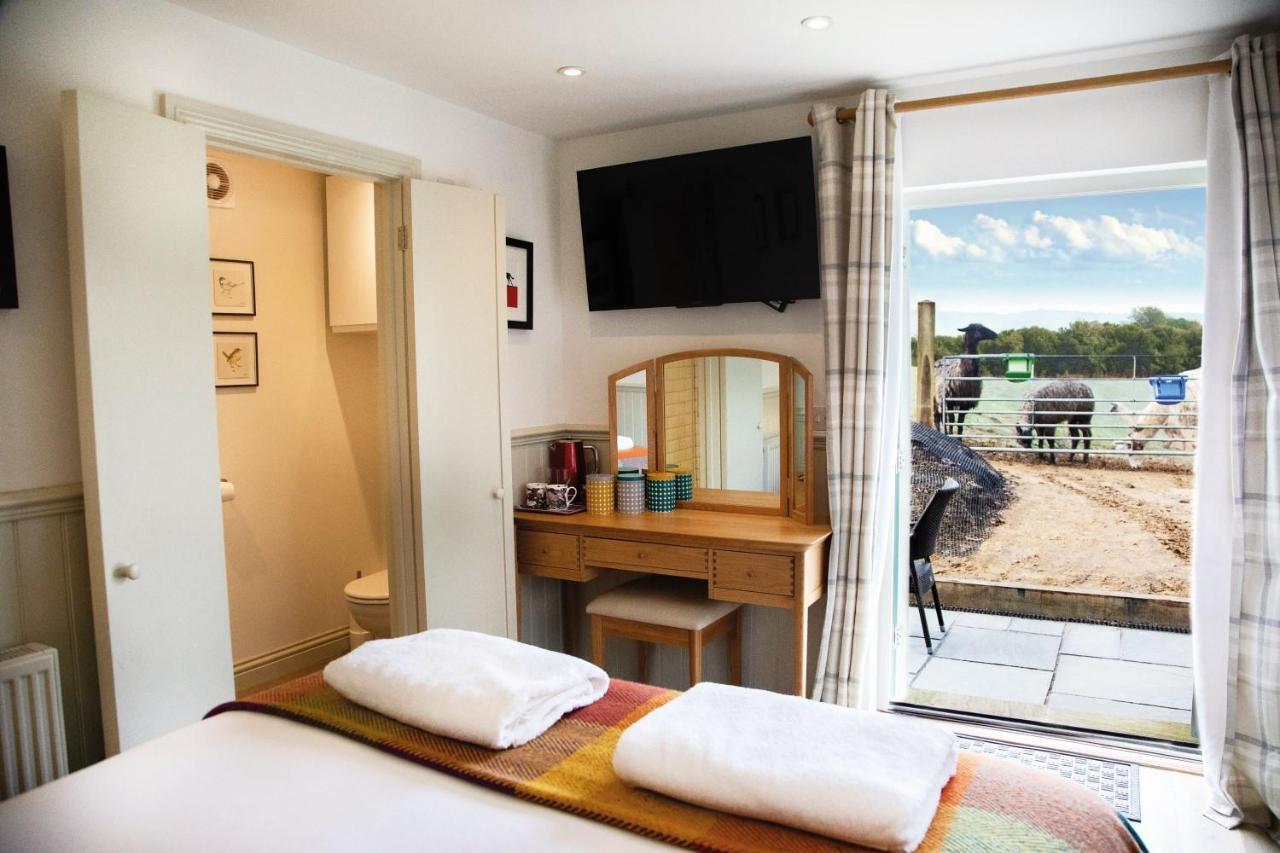 The Merry Harriers Bed and Breakfast Godalming Esterno foto